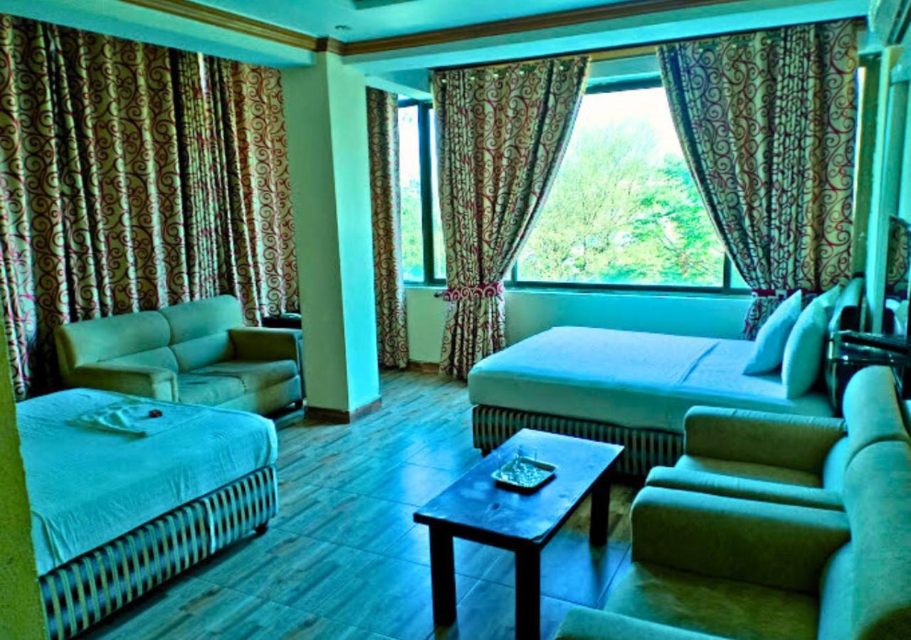 New Islamabad Hotel Екстериор снимка